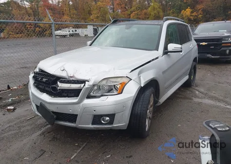 2010 Mercedes-Benz Glk 350 4Matic z USA, uszkodzony, nr VIN WDCGG8HB2AF428899